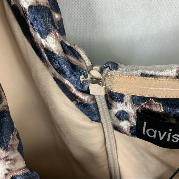 Lavish Alice Velvet Statement  Leopard Animal Print Midi dress - Picture 6 of 14